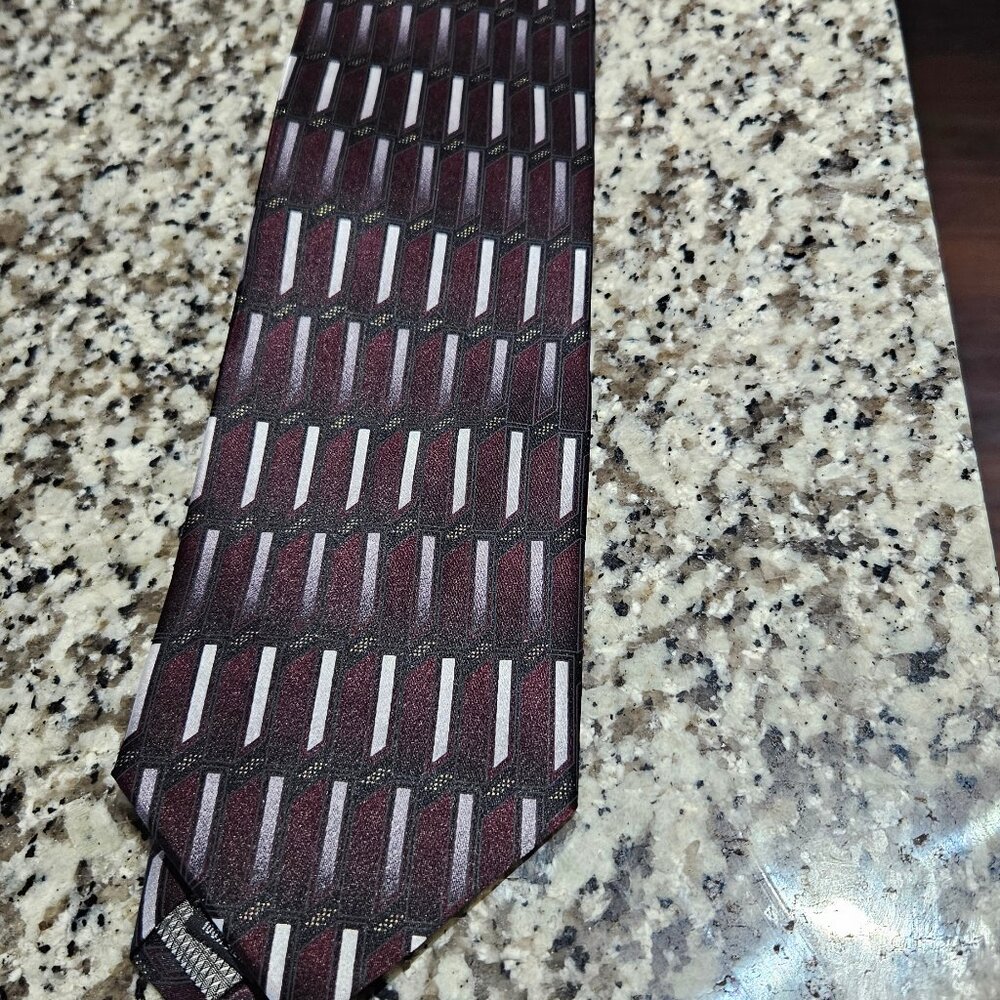 Kilburne and Finch Maroon and black neck tie